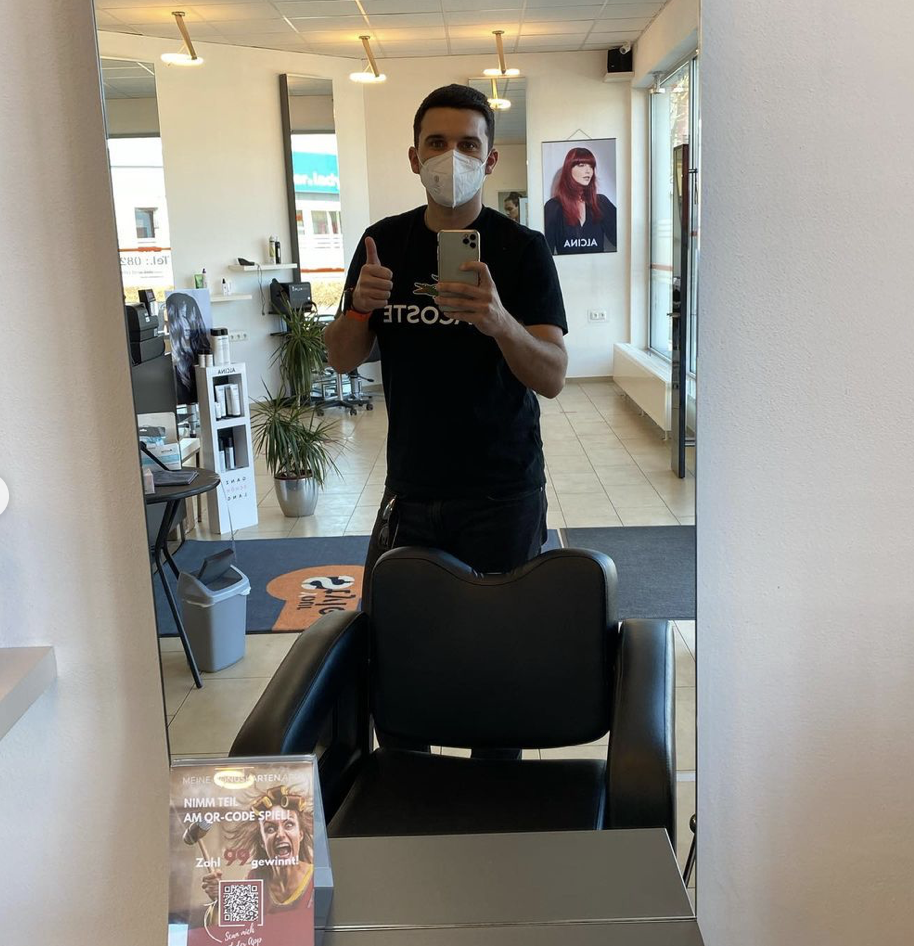 QR-Code Würfel Spiel beim Friseur Salon YourStyle in Mindelheim