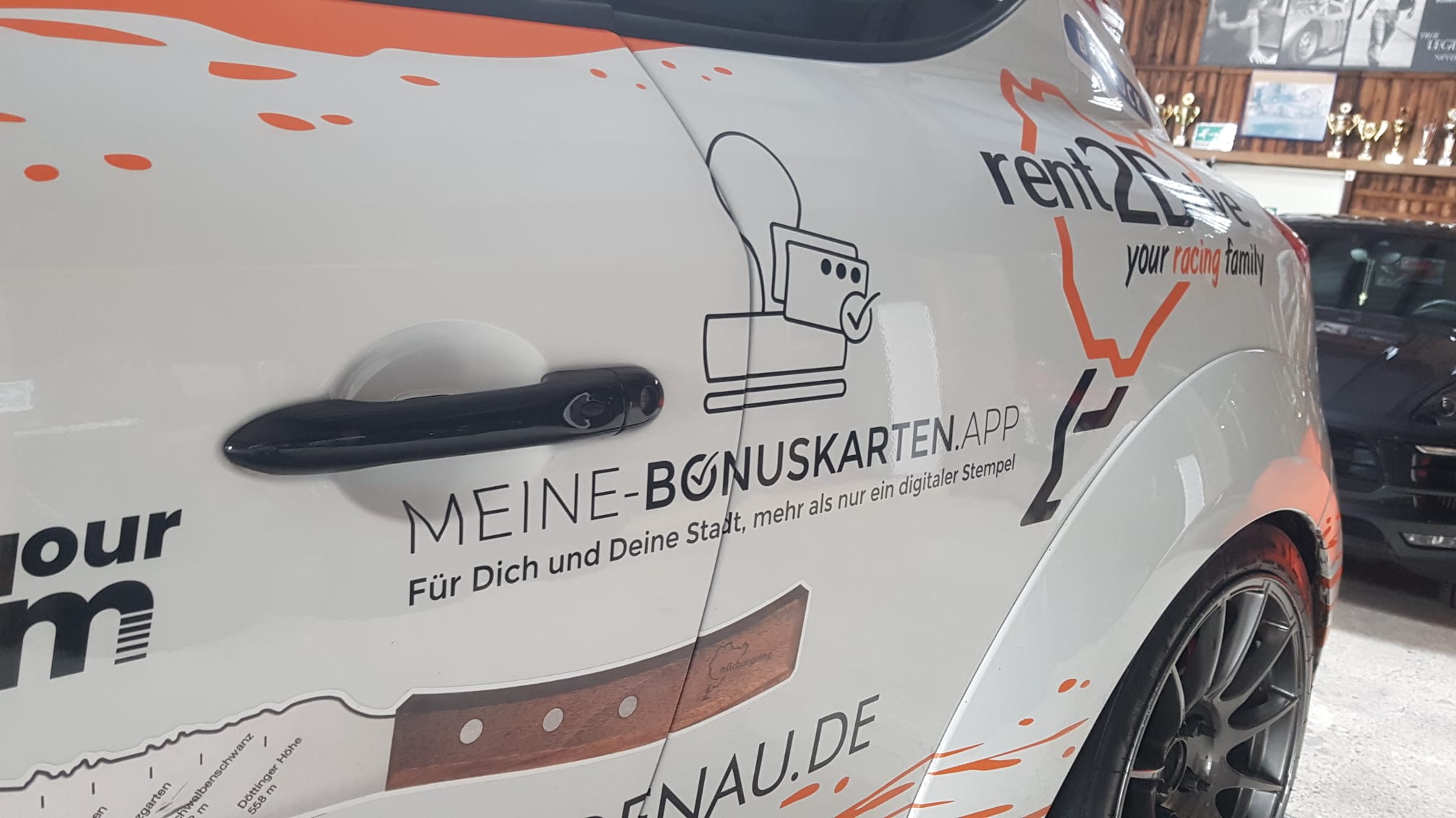 rent2Drive Racing Family – Viel Erfolg beim 24 Stunden Rennen am Nürburgring