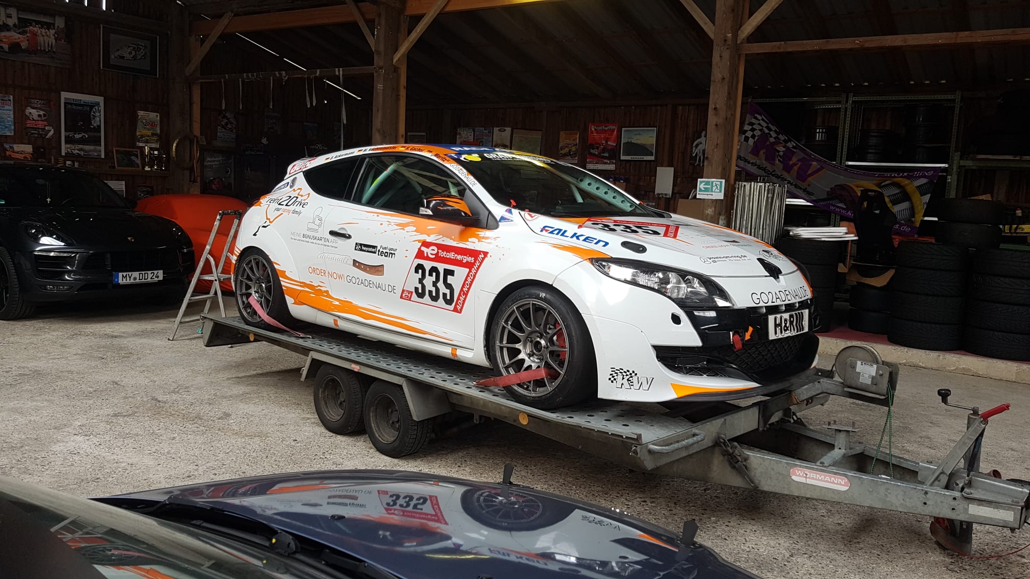 rent2Drive Racing Family – Viel Erfolg beim 24 Stunden Rennen am Nürburgring