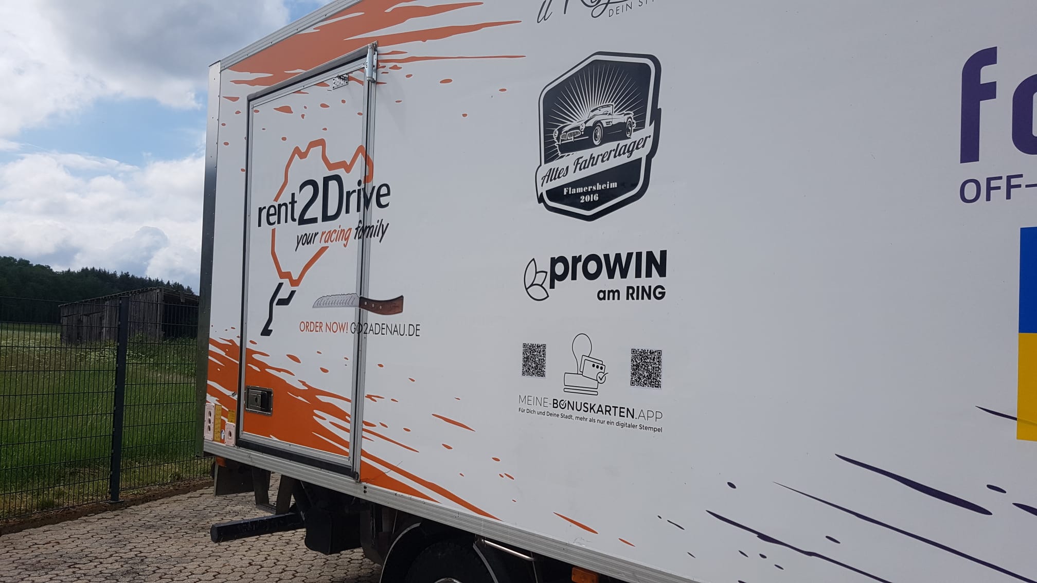 rent2Drive Racing Family – Viel Erfolg beim 24 Stunden Rennen am Nürburgring